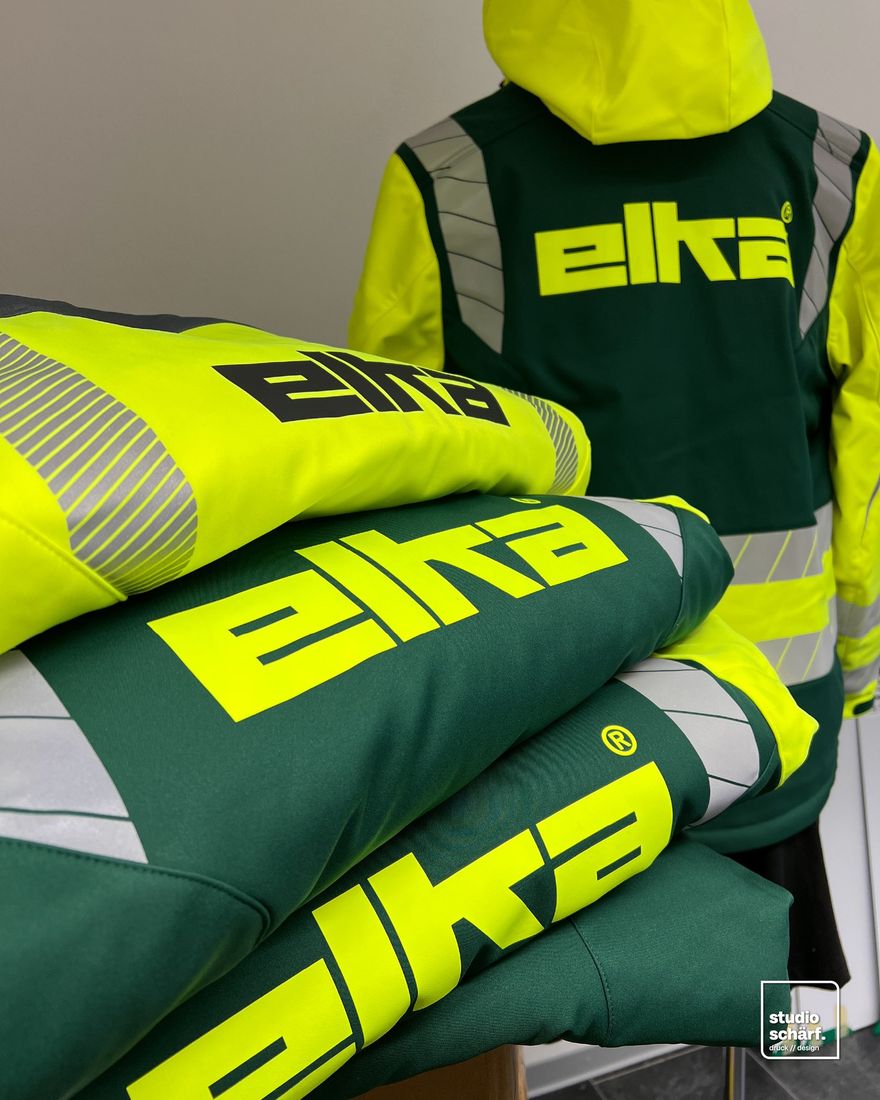 Bedruckte Warnschutz-Arbeitskleidung mit elka-Logo