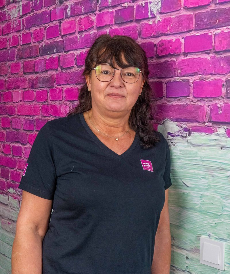Anja, Textildruck und Weiterverarbeitung